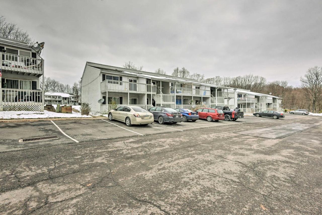 Mount Pocono Condo With Balcony, Near Mt Airy Casino Εξωτερικό φωτογραφία